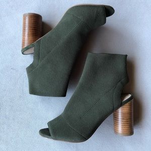 Steve Madden ~ Sunnie ~ Slip On Bootie ~ Women’s Size 5.5